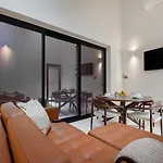 Minimalist Loft @ Terracotta Collection *