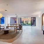 Minimalist Loft @ Terracotta Collection * Porto