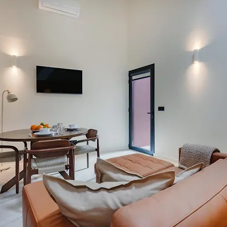 Minimalist Loft At Terracotta Collection Apartment