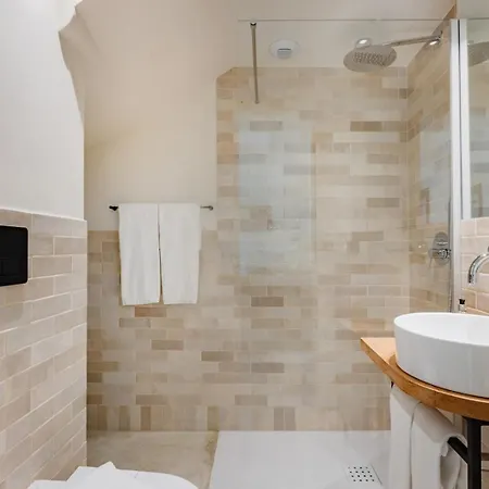 Minimalist Loft At Terracotta Collection