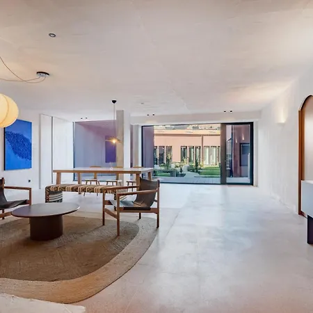 Minimalist Loft At Terracotta Collection * Oporto