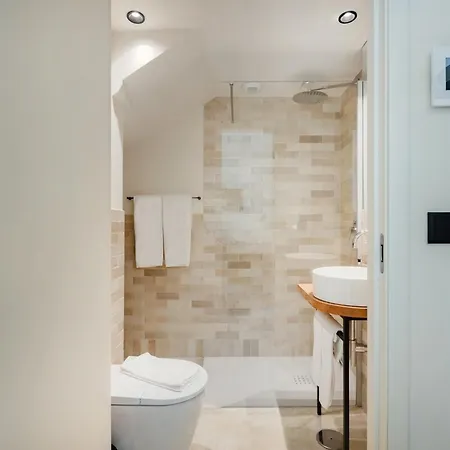 Minimalist Loft @ Terracotta Collection *