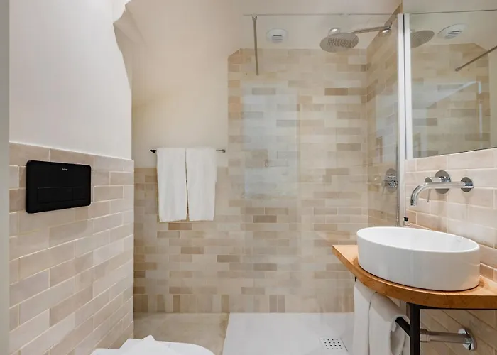 Minimalist Loft @ Terracotta Collection