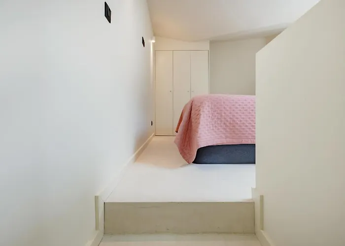 Minimalist Loft @ Terracotta Collection