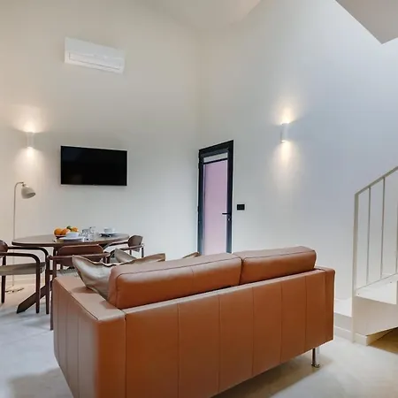 Minimalist Loft @ Terracotta Collection