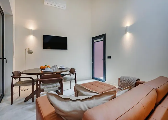 Minimalist Loft @ Terracotta Collection Апартаменты