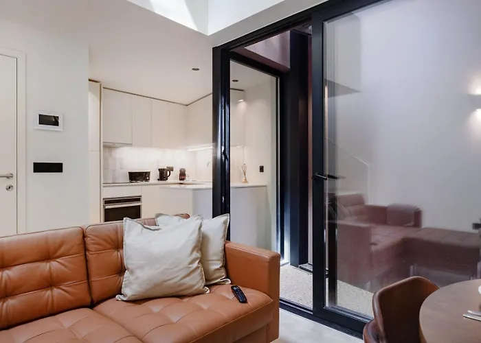 Minimalist Loft @ Terracotta Collection Porto