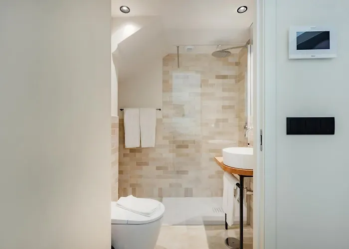 Minimalist Loft @ Terracotta Collection ポルト