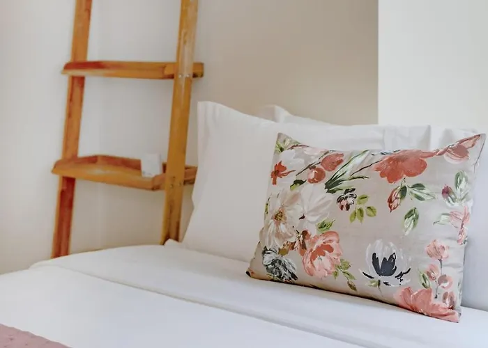 Minimalist Loft @ Terracotta Collection アパート